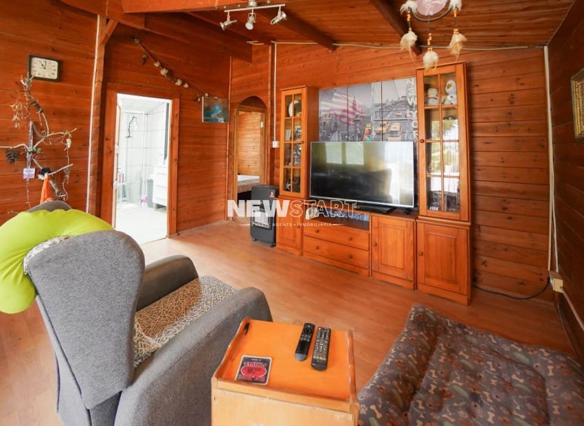 3 soveværelse Finca/Landehus til salg i Daimes med swimmingpool - € 165.000 (Ref: 9271455)