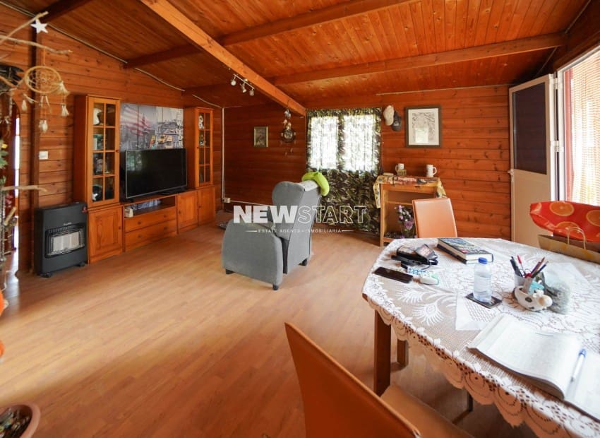 3 soveværelse Finca/Landehus til salg i Daimes med swimmingpool - € 165.000 (Ref: 9271455)