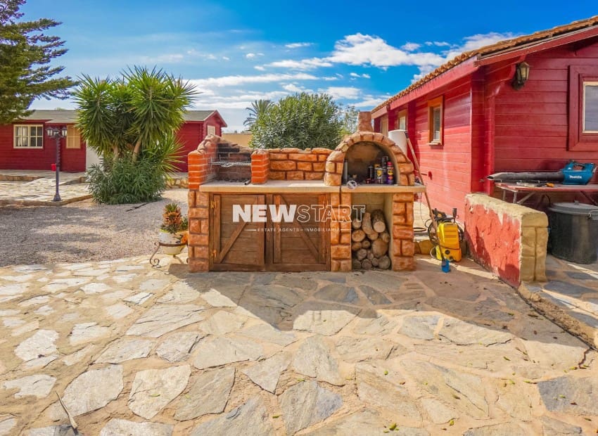 3 soveværelse Finca/Landehus til salg i Daimes med swimmingpool - € 165.000 (Ref: 9271455)