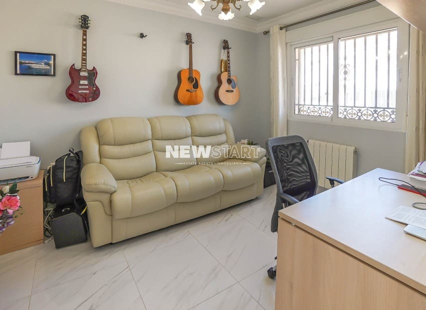 8 sypialnia Willa na sprzedaż w San Fulgencio z basenem - 950 000 € (Ref: 9278476)