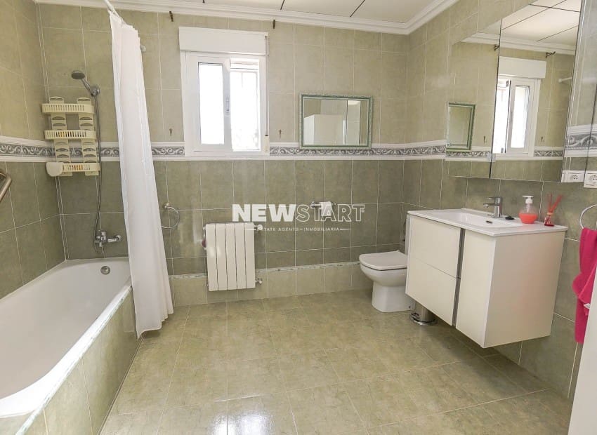 8 sypialnia Willa na sprzedaż w San Fulgencio z basenem - 950 000 € (Ref: 9278476)