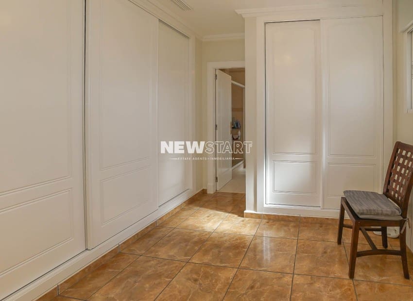 8 sypialnia Willa na sprzedaż w San Fulgencio z basenem - 950 000 € (Ref: 9278476)