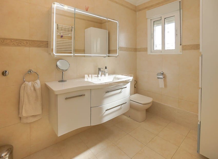 8 sypialnia Willa na sprzedaż w San Fulgencio z basenem - 950 000 € (Ref: 9278476)