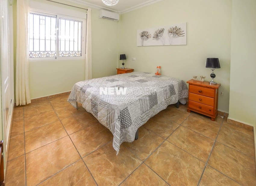 8 sypialnia Willa na sprzedaż w San Fulgencio z basenem - 950 000 € (Ref: 9278476)