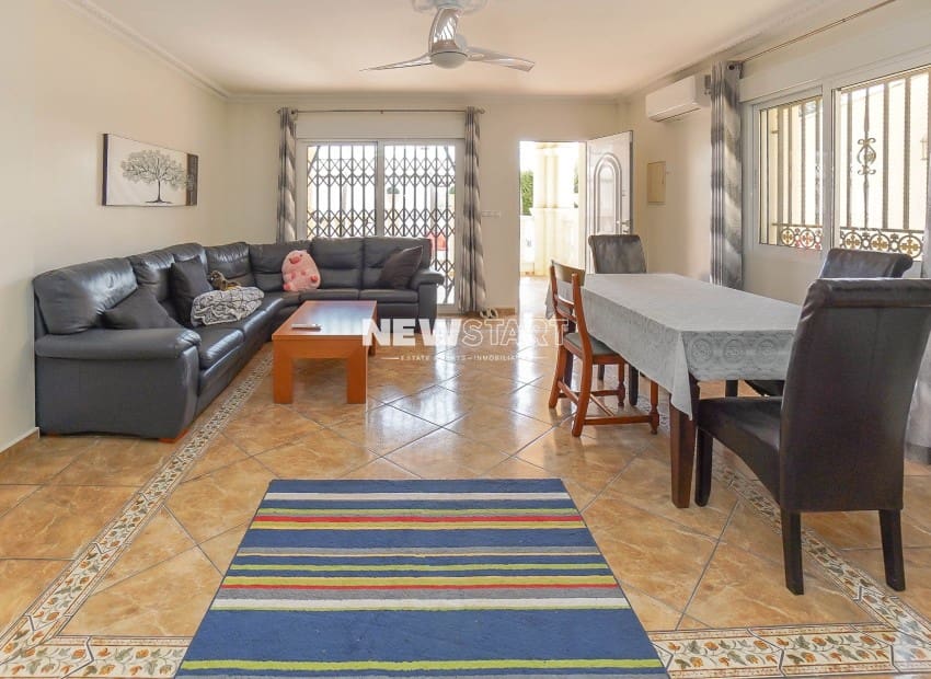 8 sypialnia Willa na sprzedaż w San Fulgencio z basenem - 950 000 € (Ref: 9278476)