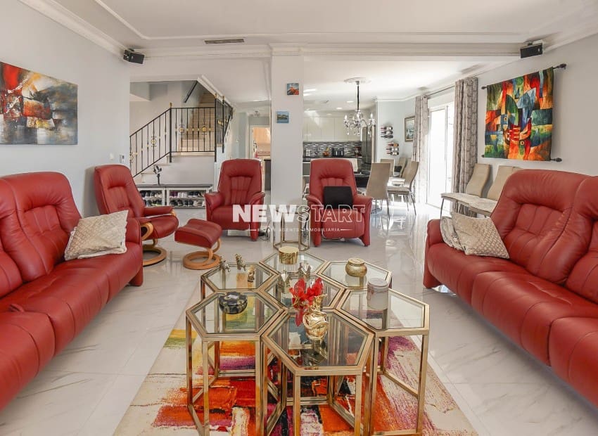 8 sypialnia Willa na sprzedaż w San Fulgencio z basenem - 950 000 € (Ref: 9278476)