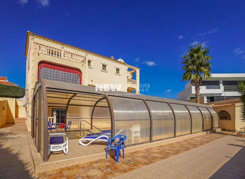 8 sypialnia Willa na sprzedaż w San Fulgencio z basenem - 950 000 € (Ref: 9278476)