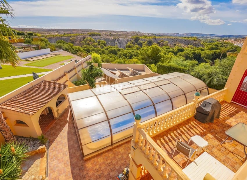 8 sypialnia Willa na sprzedaż w San Fulgencio z basenem - 950 000 € (Ref: 9278476)