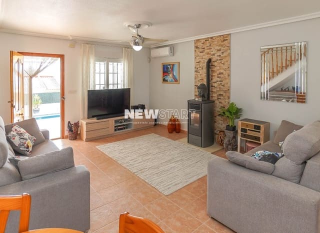 3 bedroom Villa for sale in San Fulgencio with pool - € 395,000 (Ref: 9301537)