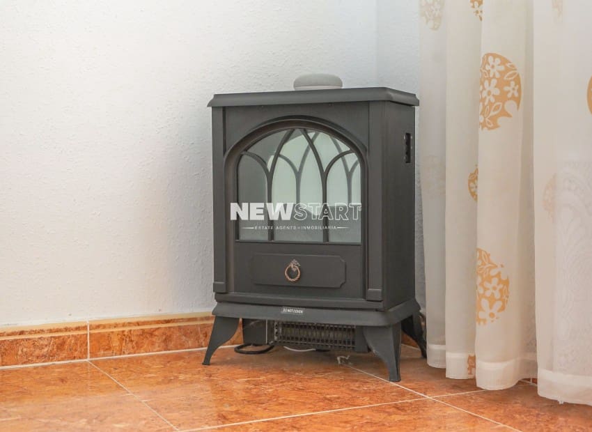 3 soverom Rekkehus til salgs i La Marina med svømmebasseng - € 169 000 (Ref: 9328553)