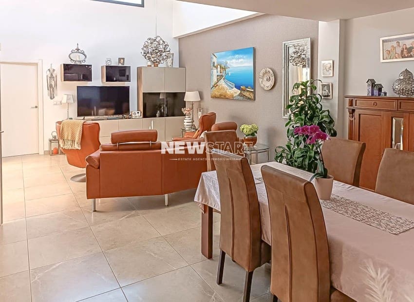 2 soverom Villa til salgs i Daya Nueva med svømmebasseng - € 359 000 (Ref: 9349785)