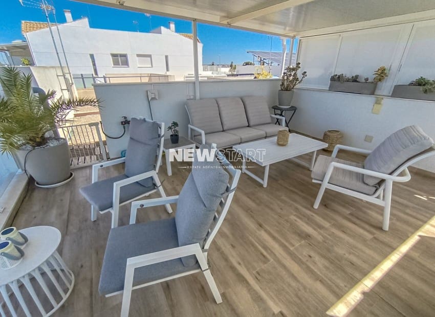 2 soverom Villa til salgs i Daya Nueva med svømmebasseng - € 359 000 (Ref: 9349785)