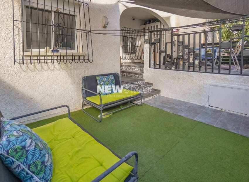 2 bedroom Bungalow for sale in La Marina with garage - € 119,000 (Ref: 9360479)