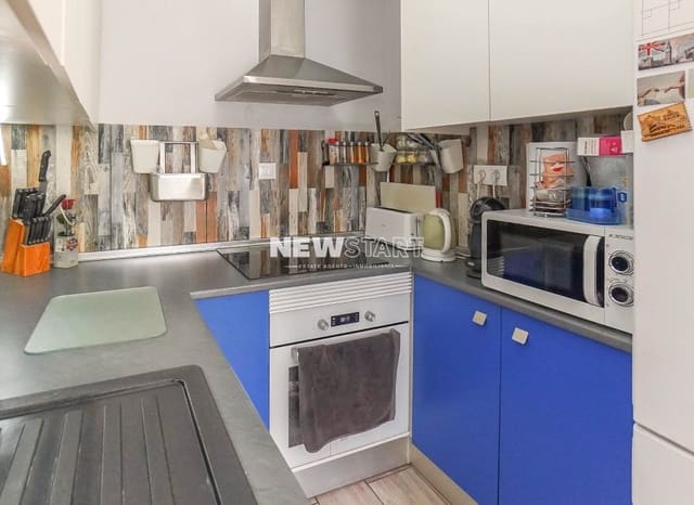 2 soveværelse Bungalow til salg i La Marina, Elche / Elx med garage - € 119.000 (Ref: 9360479)