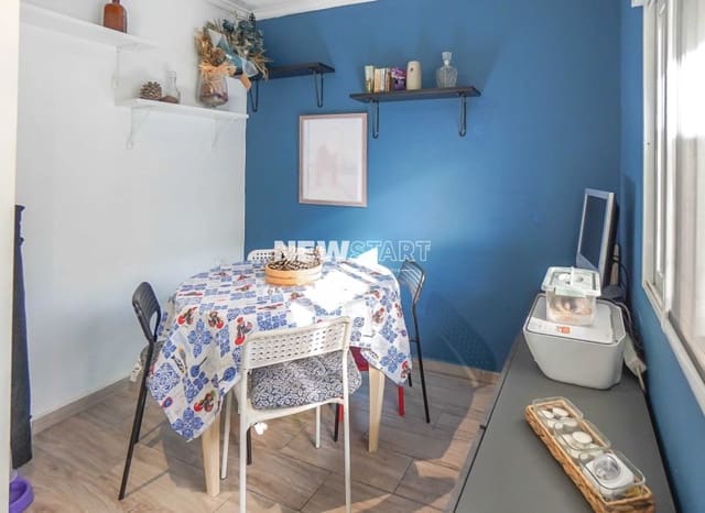 2 soveværelse Bungalow til salg i La Marina, Elche / Elx med garage - € 119.000 (Ref: 9360479)