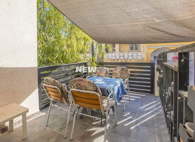 2 soveværelse Bungalow til salg i La Marina, Elche / Elx med garage - € 119.000 (Ref: 9360479)