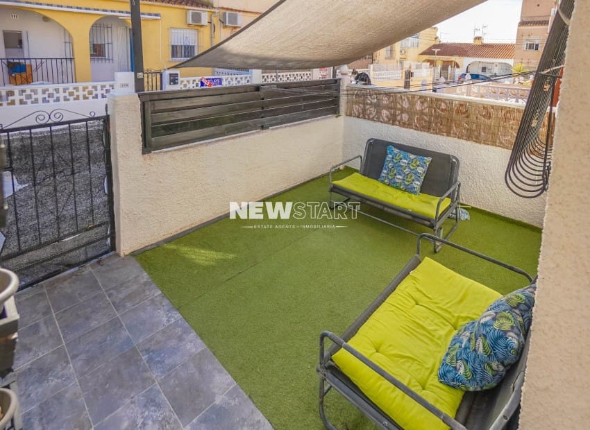 2 bedroom Bungalow for sale in La Marina with garage - € 119,000 (Ref: 9360479)