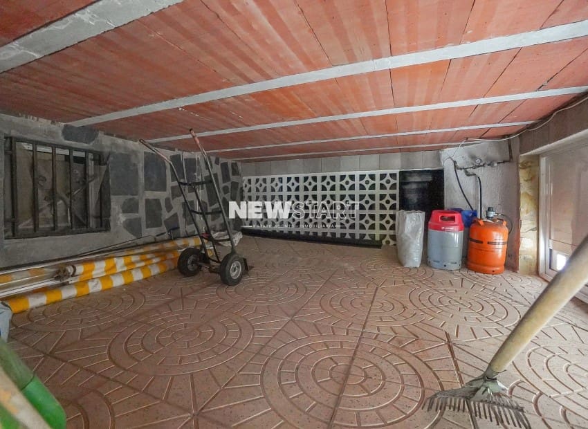 Chalet de 3 habitaciones en San Fulgencio en venta con piscina garaje - 595.000 € (Ref: 9388491)