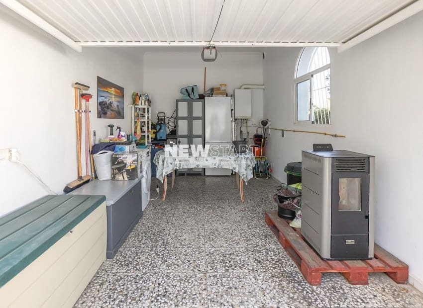 Chalet de 3 habitaciones en San Fulgencio en venta con piscina garaje - 595.000 € (Ref: 9388491)