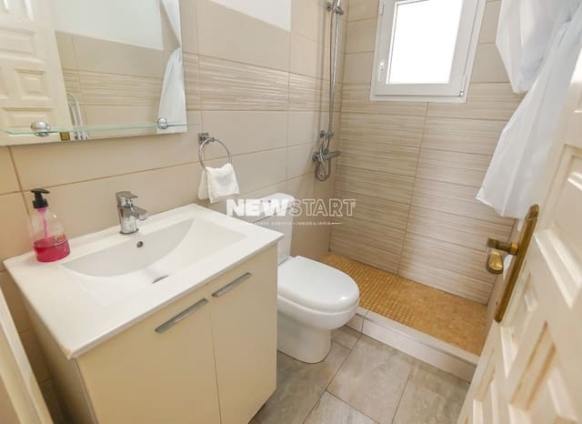 1 soveværelse Bungalow til salg i La Marina, Elche / Elx med garage - € 89.000 (Ref: 9388492)