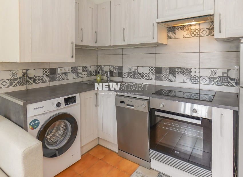 1 makuuhuone Bungalow myytävänä paikassa La Marina mukana 
autotalli - 89 000 € (Ref: 9388492)