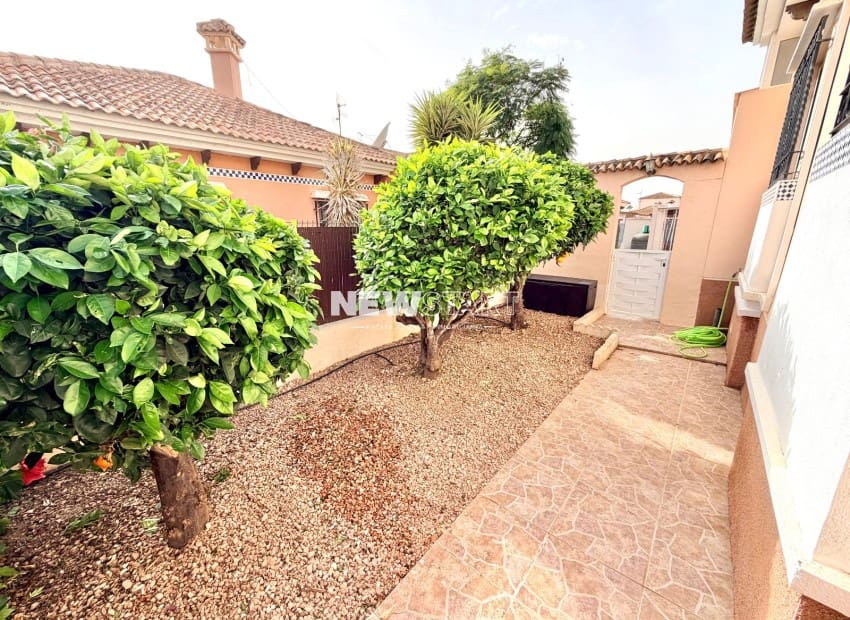 3 chambre Villa/Maison à vendre à La Marina avec piscine garage - 359 999 € (Ref: 9396545)