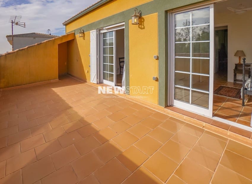 Chalet de 6 habitaciones en San Fulgencio en venta con piscina garaje - 620.000 € (Ref: 9396546)