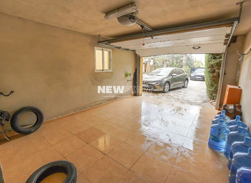 Chalet de 6 habitaciones en San Fulgencio en venta con piscina garaje - 620.000 € (Ref: 9396546)