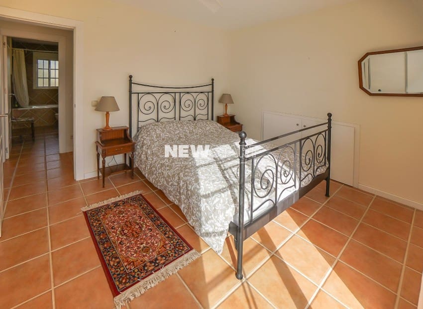 Chalet de 6 habitaciones en San Fulgencio en venta con piscina garaje - 620.000 € (Ref: 9396546)