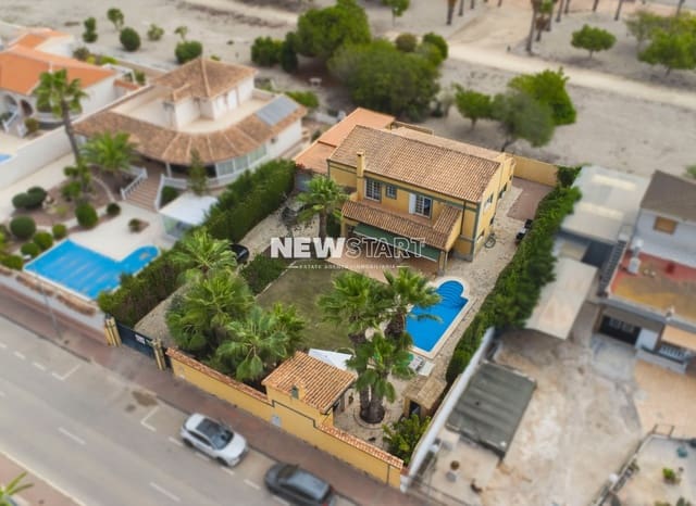 Chalet de 6 habitaciones en San Fulgencio en venta con piscina garaje - 620.000 € (Ref: 9396546)