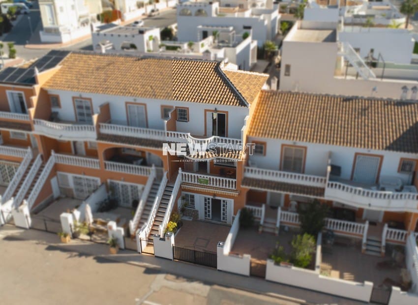 3 chambre Maison de Ville à vendre à Ciudad Quesada avec piscine - 269 000 € (Ref: 9409384)