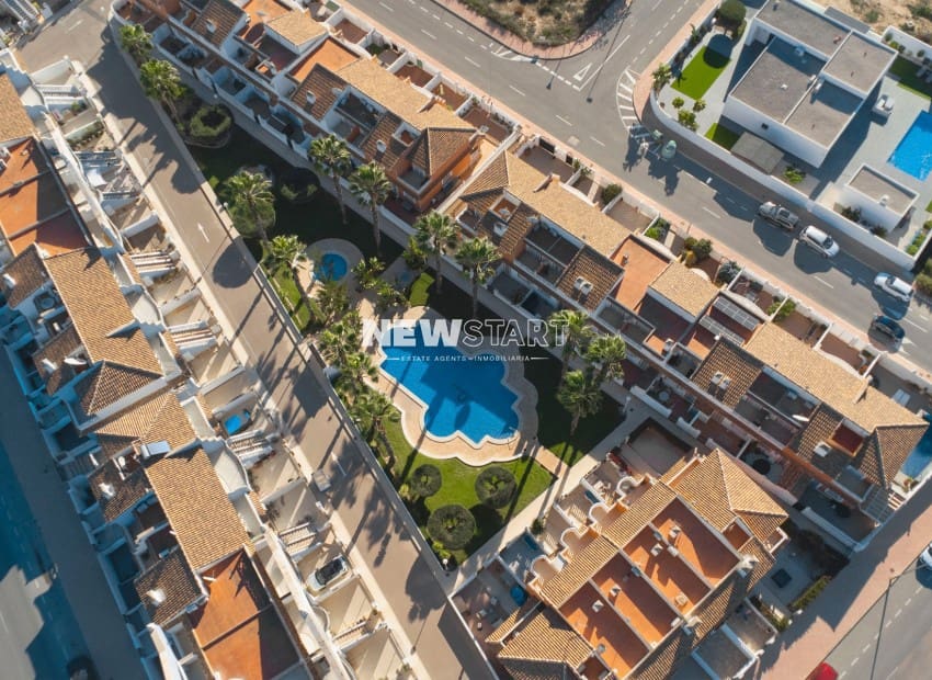 3 chambre Maison de Ville à vendre à Ciudad Quesada avec piscine - 269 000 € (Ref: 9409384)