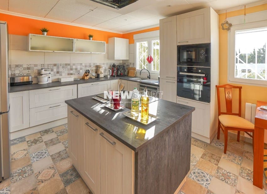 3 quarto Moradia para venda em La Marina del Pinet com piscina - 395 000 € (Ref: 9426513)