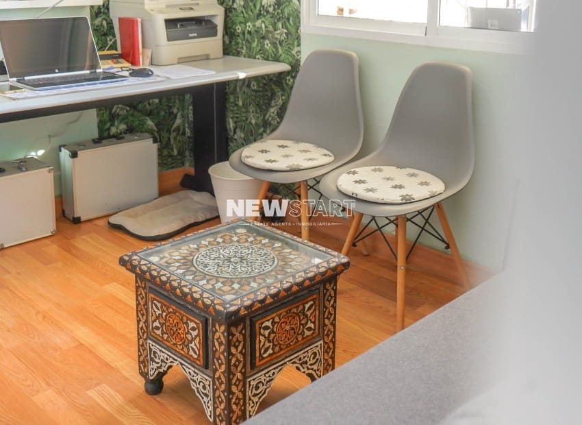 3 quarto Moradia para venda em La Marina del Pinet com piscina - 395 000 € (Ref: 9426513)