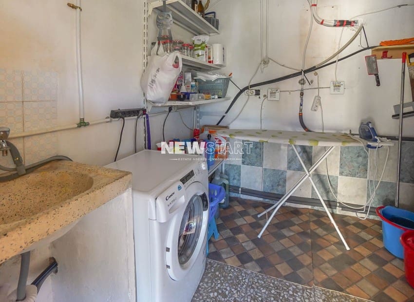 3 quarto Moradia para venda em La Marina del Pinet com piscina - 395 000 € (Ref: 9426513)