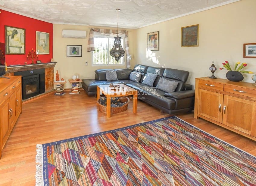 3 quarto Moradia para venda em La Marina del Pinet com piscina - 395 000 € (Ref: 9426513)