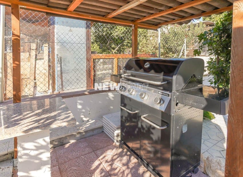 3 quarto Moradia para venda em La Marina del Pinet com piscina - 395 000 € (Ref: 9426513)