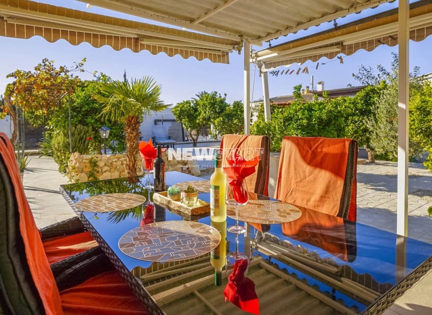 3 quarto Moradia para venda em La Marina del Pinet com piscina - 395 000 € (Ref: 9426513)