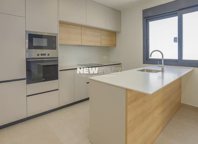 3 soverom Kjedet enebolig til salgs i Formentera del Segura med svømmebasseng - € 359 900 (Ref: 9450601)