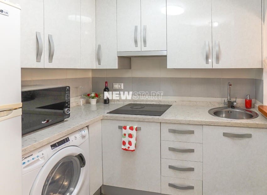 3 bedroom Apartment for sale in La Marina del Pinet with pool garage - € 165,000 (Ref: 9521816)