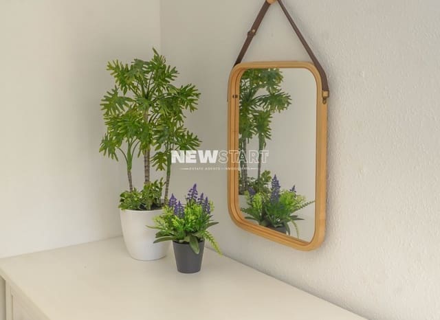 3 slaapkamer Appartement te koop in La Marina del Pinet, Elche / Elx met zwembad garage - € 165.000 (Ref: 9521816)