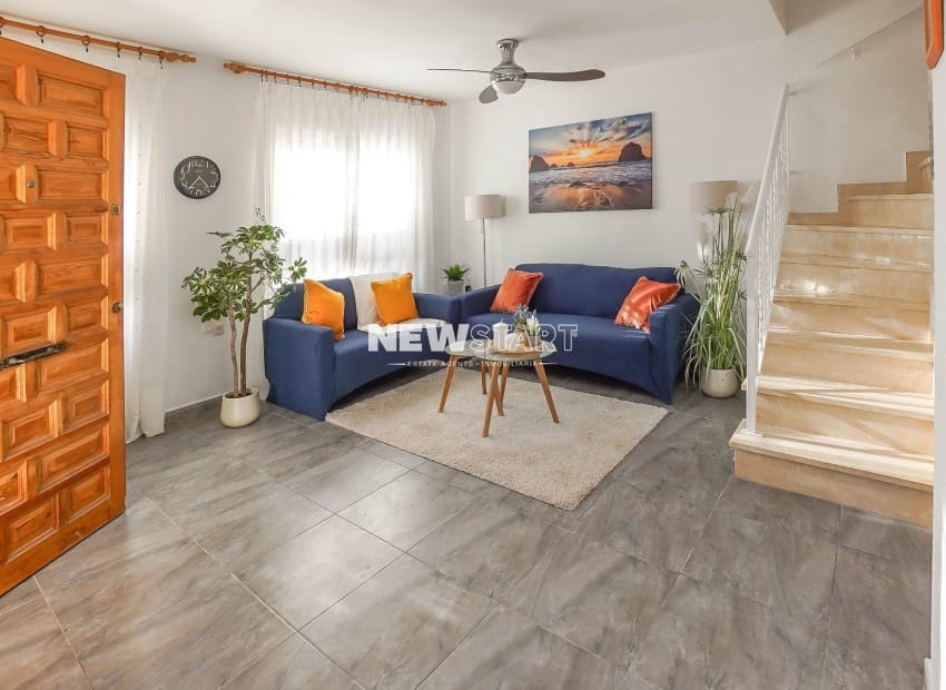 3 bedroom Apartment for sale in La Marina del Pinet with pool garage - € 165,000 (Ref: 9521816)