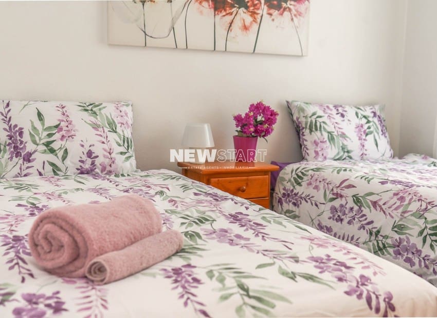 3 bedroom Apartment for sale in La Marina del Pinet with pool garage - € 165,000 (Ref: 9521816)