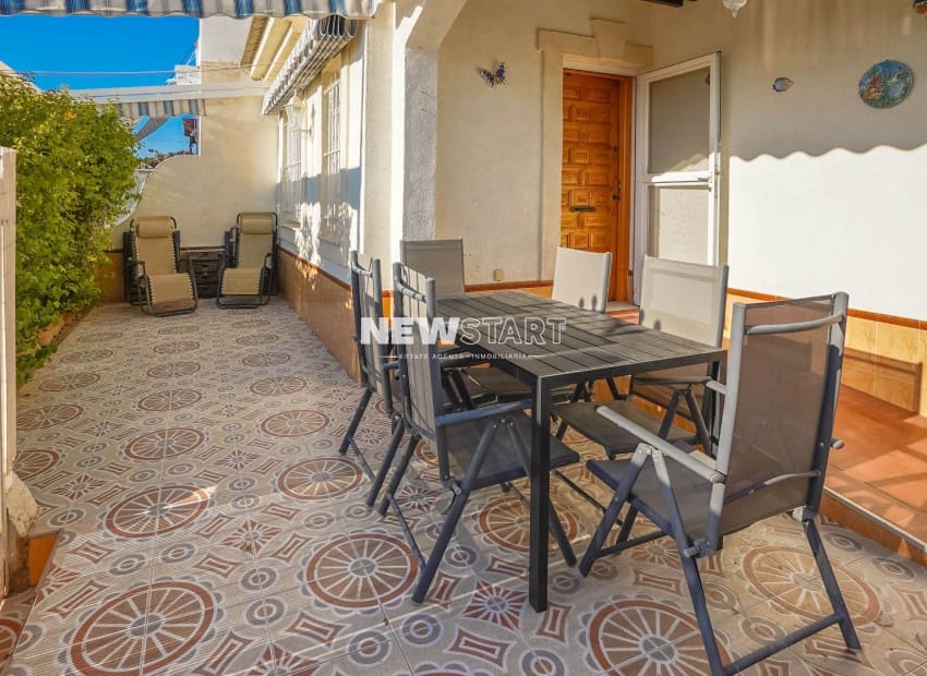 3 bedroom Apartment for sale in La Marina del Pinet with pool garage - € 165,000 (Ref: 9521816)