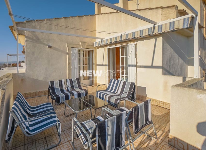 3 bedroom Apartment for sale in La Marina del Pinet with pool garage - € 165,000 (Ref: 9521816)