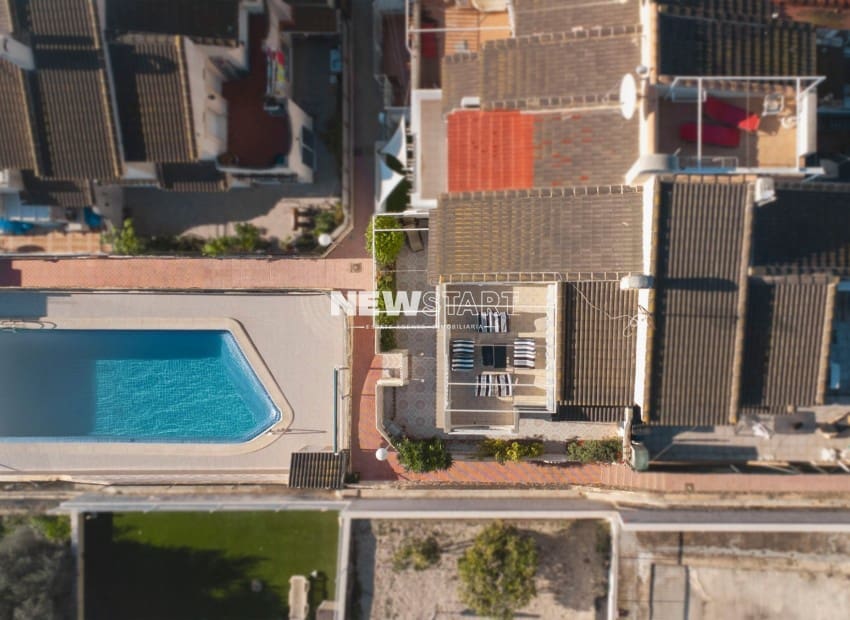 3 bedroom Apartment for sale in La Marina del Pinet with pool garage - € 165,000 (Ref: 9521816)