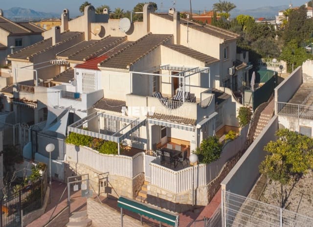 3 slaapkamer Appartement te koop in La Marina del Pinet, Elche / Elx met zwembad garage - € 165.000 (Ref: 9521816)