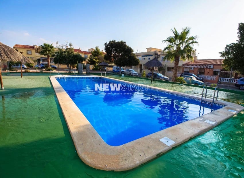2 bedroom Bungalow for sale in La Marina with pool - € 118,500 (Ref: 9525593)
