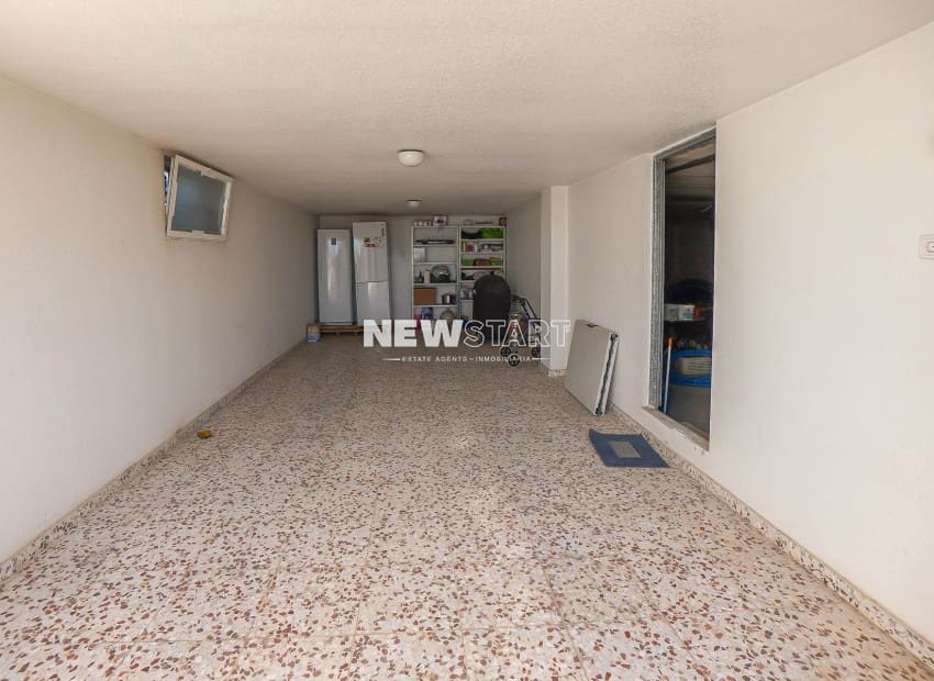 3 bedroom Villa for sale in La Marina with pool garage - € 425,000 (Ref: 9539611)
