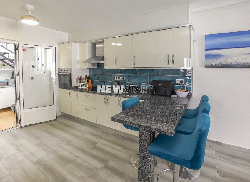 3 sypialnia Willa na sprzedaż w La Marina z basenem - 199 000 € (Ref: 9566209)